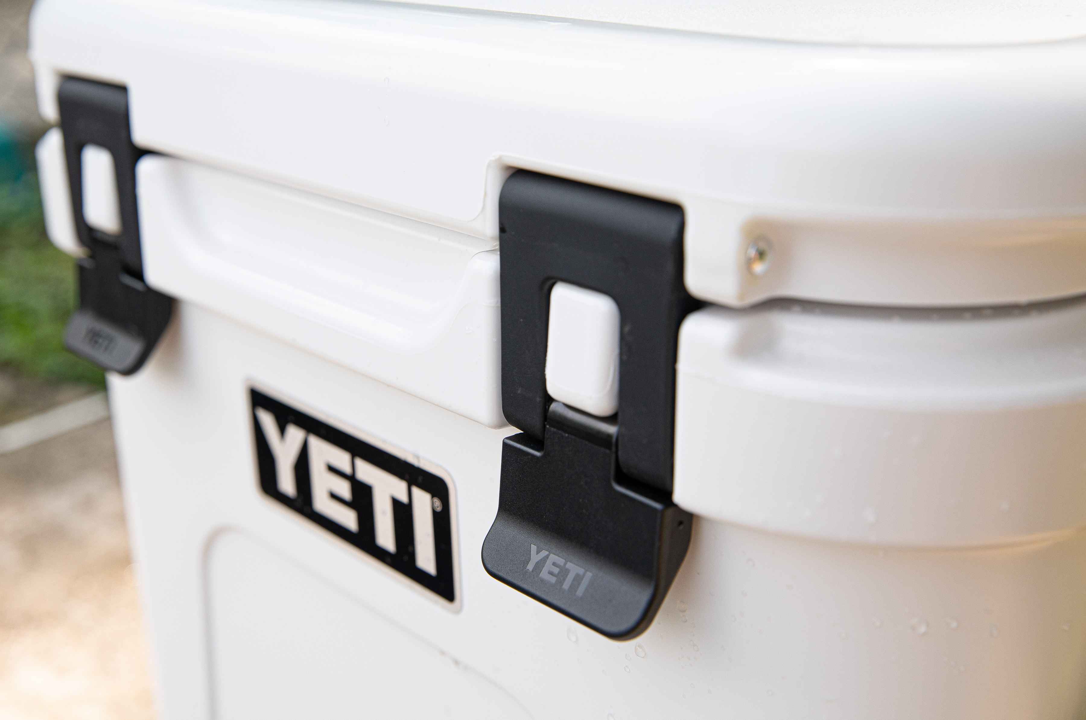 The new YETI "QuickLatch" system (photo: Chad Shmukler). 2020 yeti roadie cooler new latch