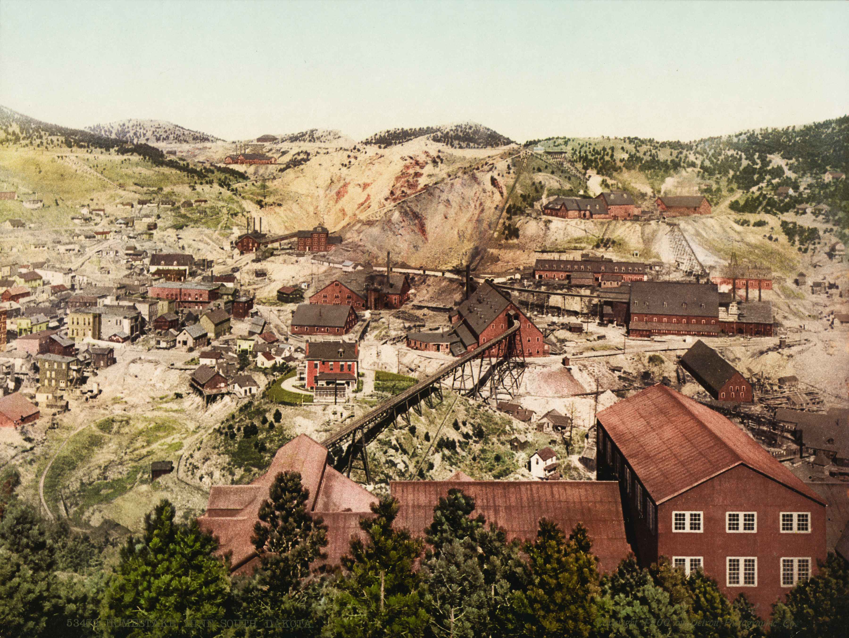 Seen here in 1900, the Homestake Mine in South Dakota, until it closed in 2002, was the largest and deepest gold mine in North America (photo: Detroit Publishing Co./Library of Congress) homestake mine south dakota - 1900