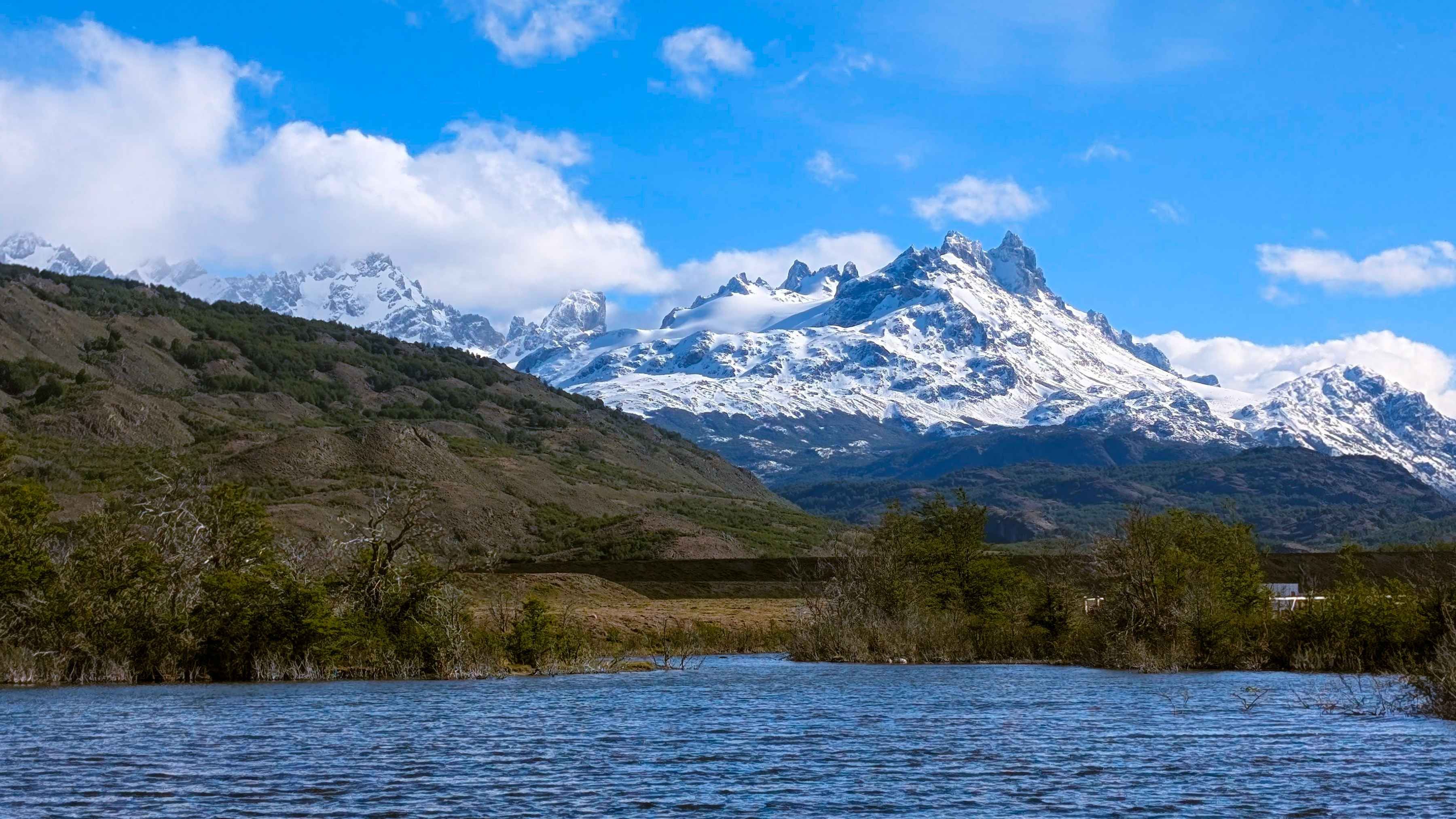 Lago Brown in Chile (photo: Chris Hunt), lago brown chile