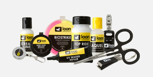 If you're looking for a top notch holiday gift, the Loon Streamside Kit is filled with goodies that every angler needs. Loon Streamside Kit